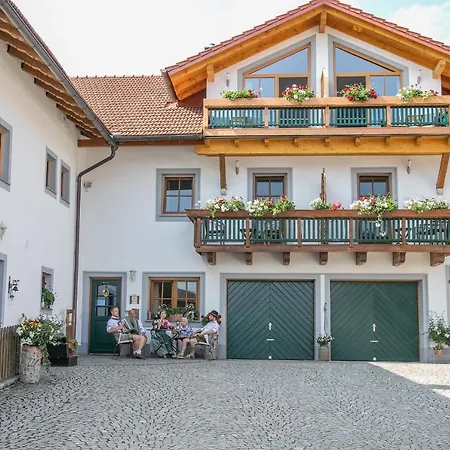 Naderhirn - Bauernhof