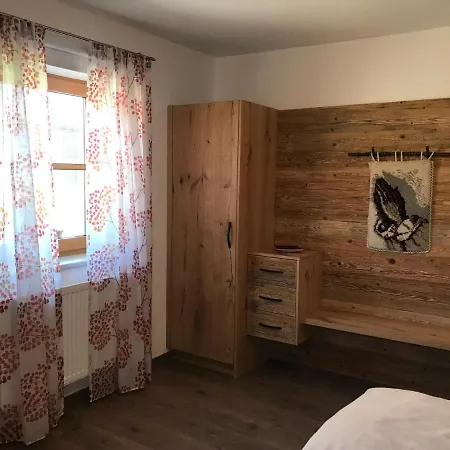 Naderhirn - Bauernhof *