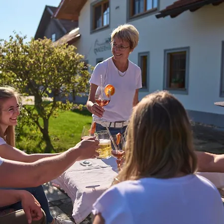 Naderhirn - Bauernhof Apartmán *
