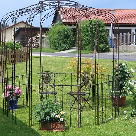 Naderhirn - Bauernhof *